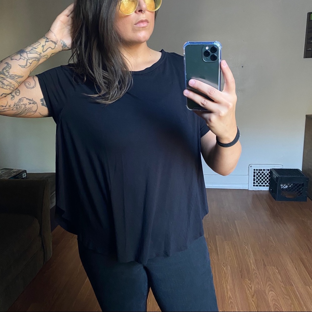 Old Navy black crew neck loose tee